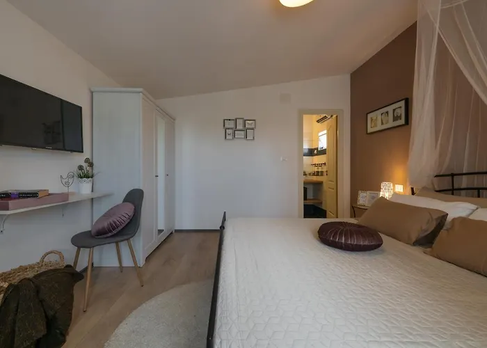 Laura Villa Krnica