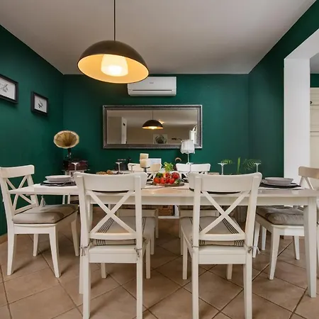 Laura Holiday home Krnica