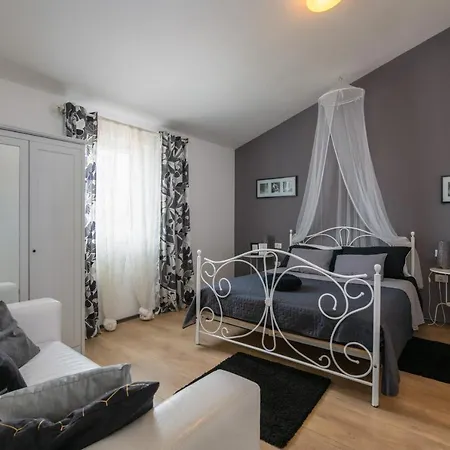 Villa Laura *