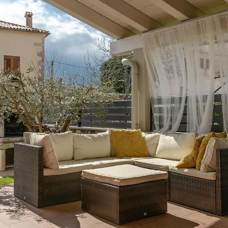 Laura Holiday home Krnica